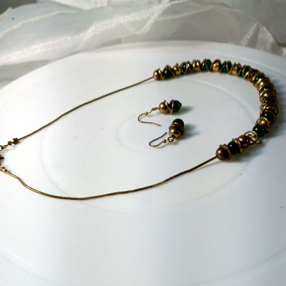 VTG Green Beaded Jewelry Set Multi Strand Bead Necklace Matching Drop Earrings